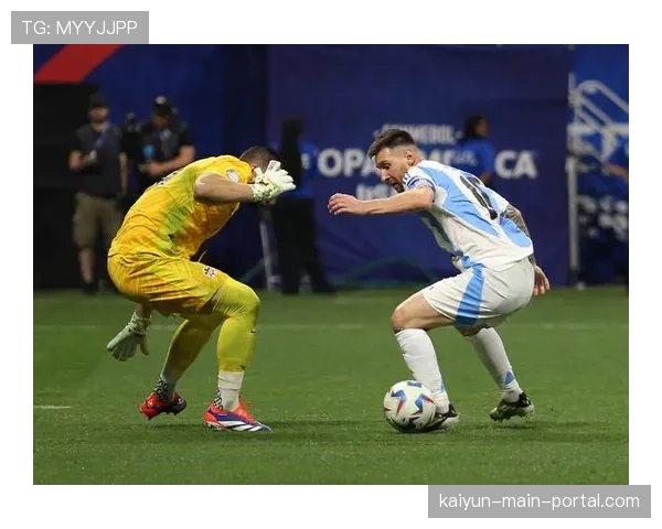 阿根廷防线需加强定位球防守 高空球处理能力待提升